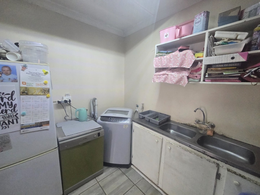 5 Bedroom Property for Sale in Fichardt Park Free State